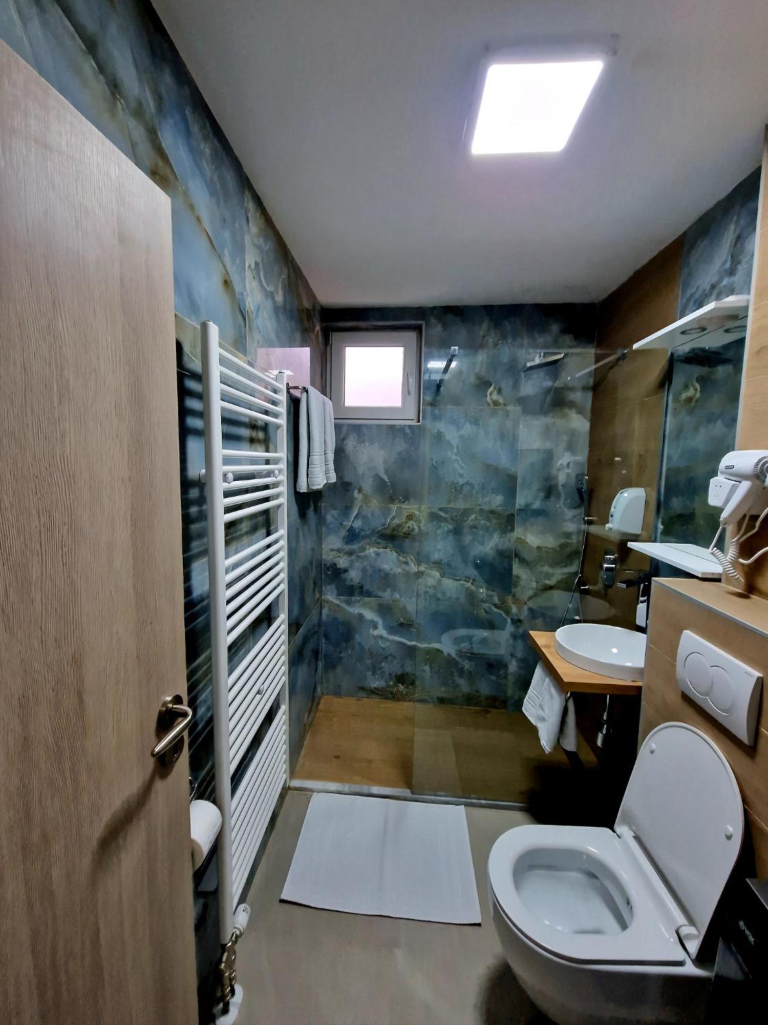 Infinity Apartment & Free Wifi & Free Parking Sarajevo Exterior photo