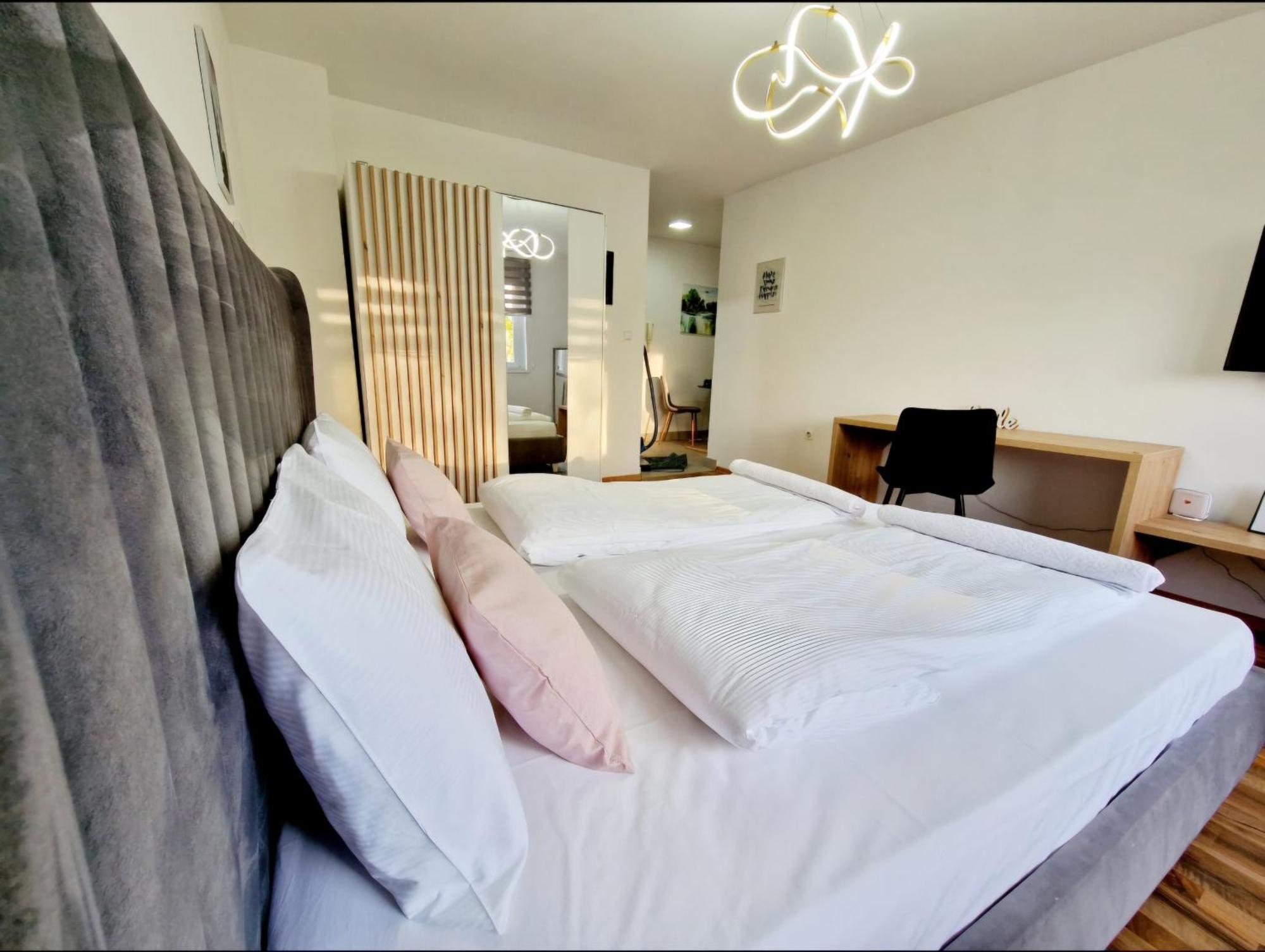 Infinity Apartment & Free Wifi & Free Parking Sarajevo Exterior photo